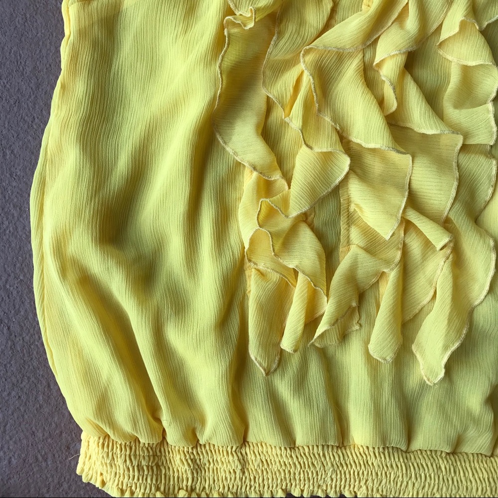 Xhilaration • Ruffle Top - Picture 3 of 4